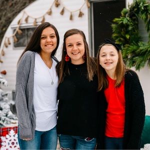 Meet your Posher, Hillary